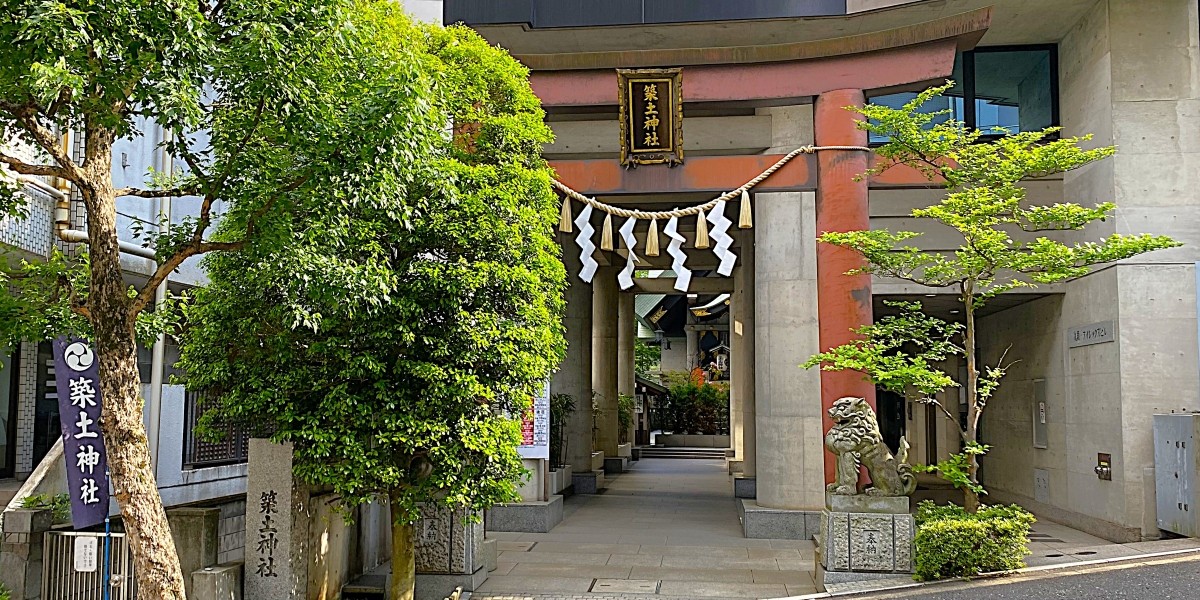 築土神社鳥居